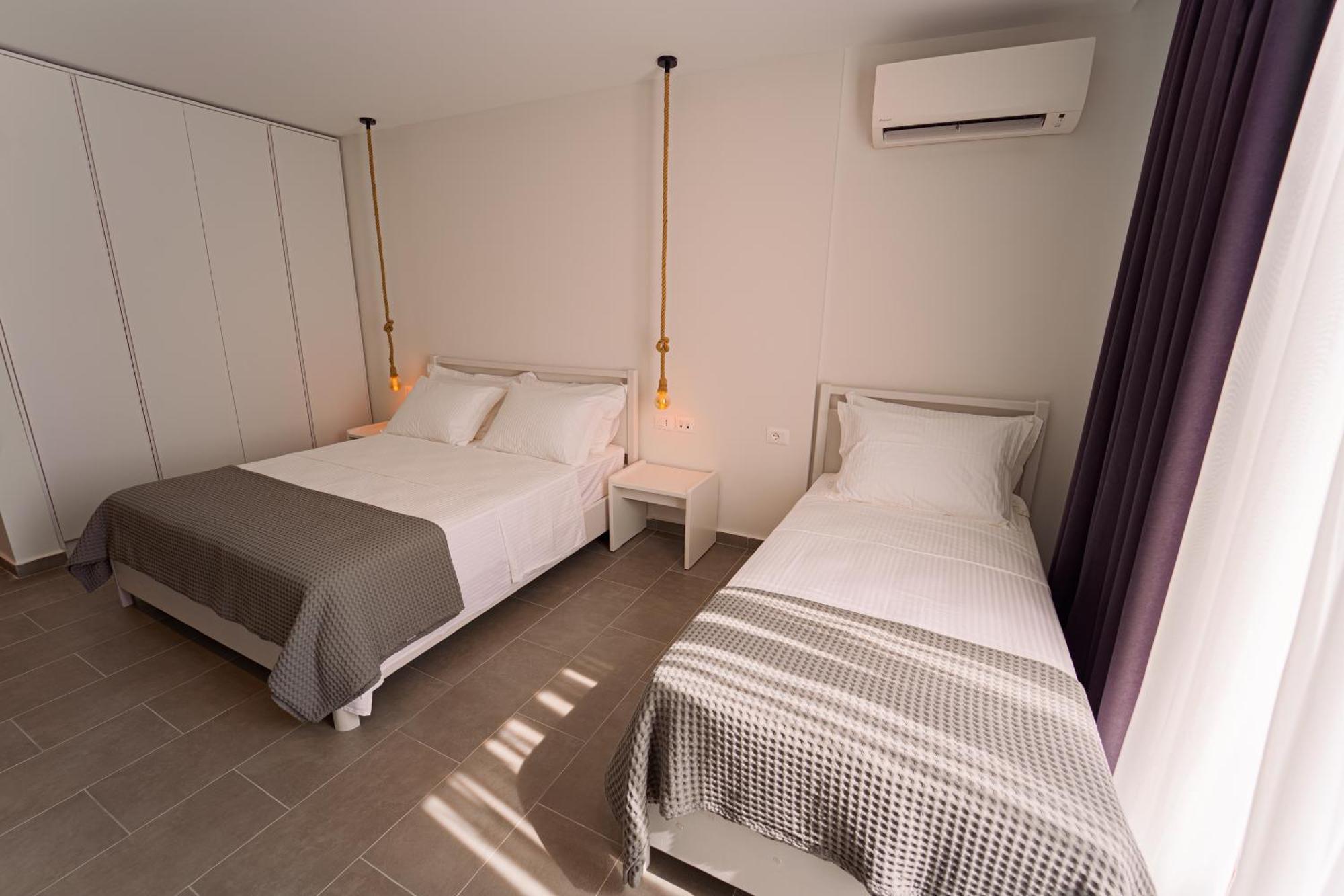 Hotel Vila 19 Dhërmi Dış mekan fotoğraf