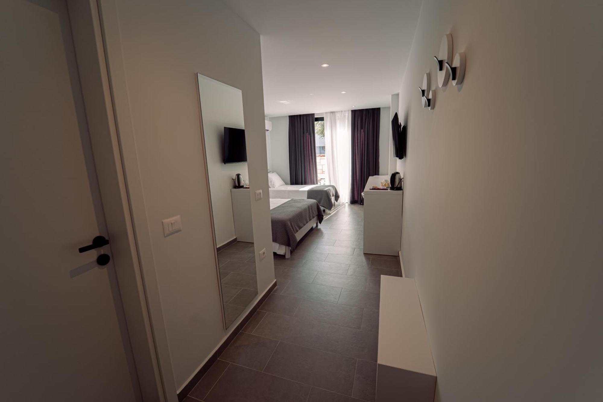 Hotel Vila 19 Dhërmi Dış mekan fotoğraf